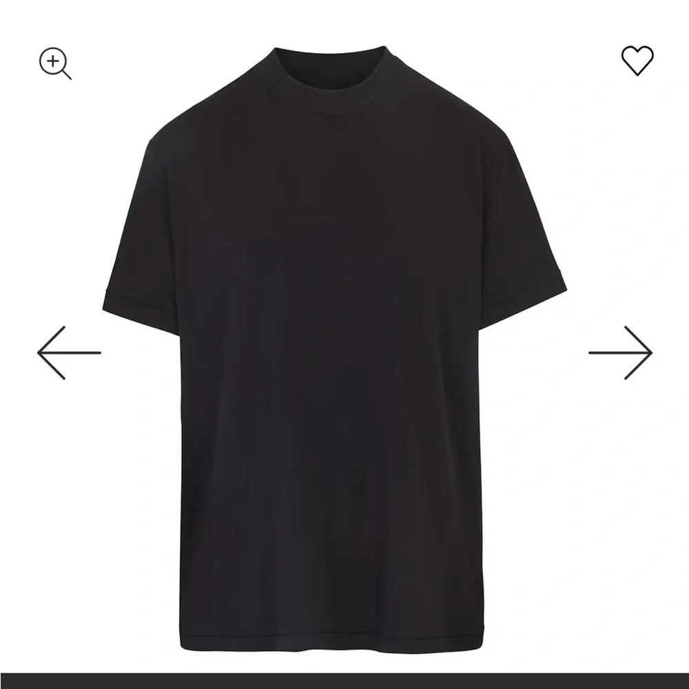 SKIMS boyfriend t-shirt, Onyx, women’s sz small - Picture 3 of 7